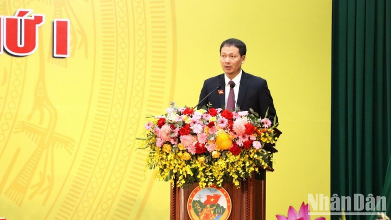 Đồng chí Vũ Hồng Văn, Bí thư Tỉnh ủy, Bí thư Đảng ủy Quân sự tỉnh phát biểu khai mạc đại hội. ndo-br-4-resize-8857-3388.jpg