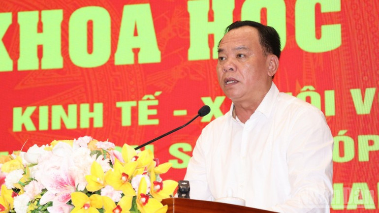 Phó Bí thư Tỉnh ủy, Chủ tịch Ủy ban nhân dân tỉnh Đồng Nai Võ Tấn Đức phát biểu tại hội thảo. ndo_br_img-7280-resize-6306.jpg