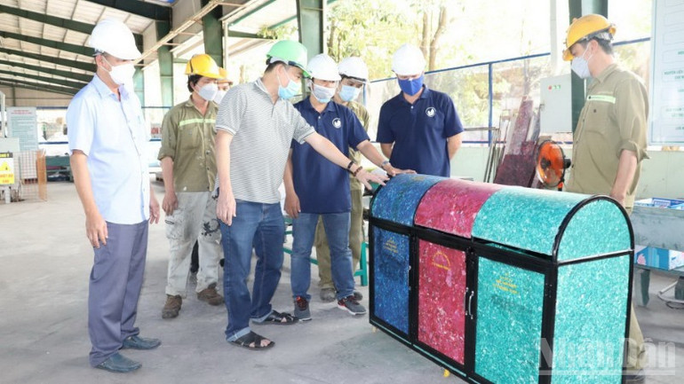 Sản phẩm tái chế rác thải thành đồ dùng gia dụng tại Công ty trách nhiệm hữu hạn một thành viên Thanh Tùng 2, tỉnh Đồng Nai. ndo_br_dong-nai-4-resize-3857.jpg