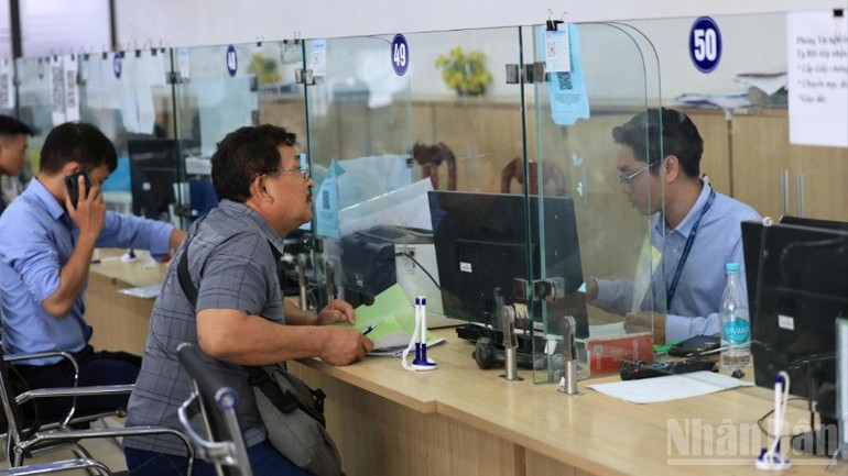 Đẩy mạnh cải cách hành chính, tạo môi trường đầu tư thông thoáng được tỉnh Đồng Nai đặc biệt chú trọng. ndo_br_z6720740616182-54b75c871533bbc16ace94d64bb68097-5285.jpg