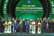 Ông Lê Thanh Tùng - Thành viên HĐQT VietinBank nhận vinh danh Thương hiệu quốc gia Việt Nam năm 2024.