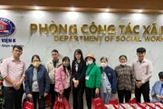 Nhãn hàng yến sào Nam Dược thăm và trao tặng nhiều phần quà ý nghĩa tới bệnh nhân ung thư dịp Tết Giáp Thìn