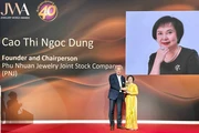 Bà Cao Thị Ngọc Dung, Chủ tịch Hội đồng Quản trị PNJ được vinh danh là một trong 40 biểu tượng xuất sắc nhất (Extraordinary 40) ngành kim hoàn thế giới. Ảnh: Hoài Anh