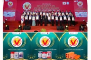Đại diện các Công ty nhận Chứng nhận hàng Việt Nam Chất lượng cao.