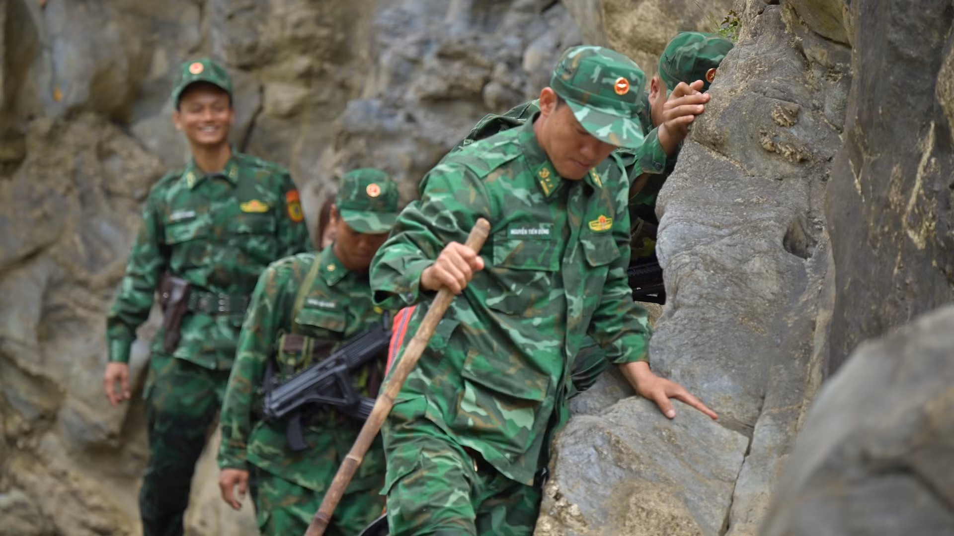 ky-2-13don-bien-phong-quang-nham-tuan-tra-bien-gioi1-11-1-copy.jpg
