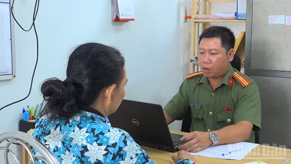 Chị H.T.T.V. tại cơ quan Công an.