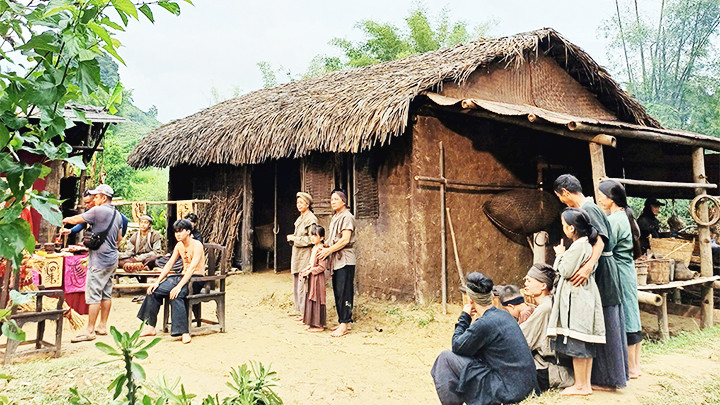 Phim trường “Đèn âm hồn” của YouTuber Hoàng Nam ở Chí Viễn, Trùng Khánh, Cao Bằng.