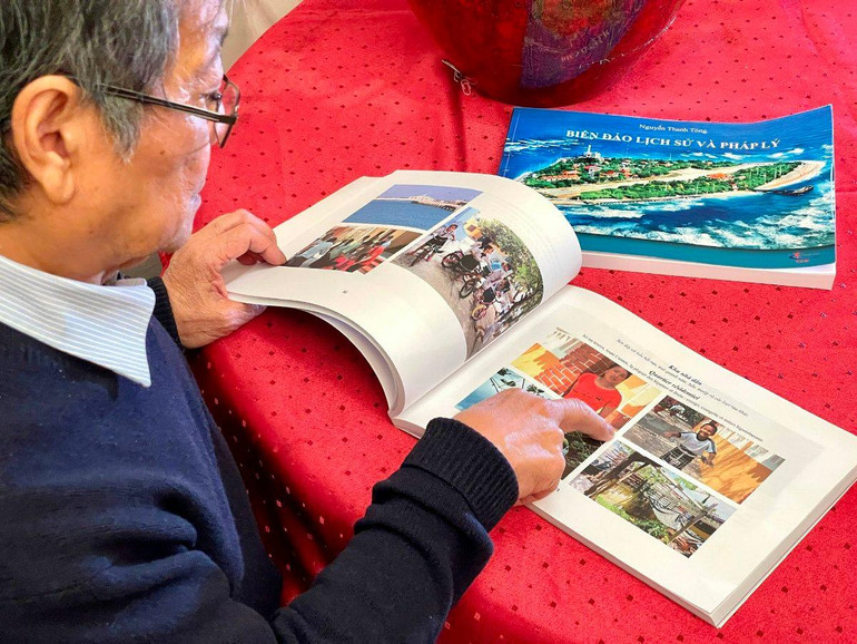 Câu chuyện về những đứa trẻ theo cha mẹ lớn lên trên đảo ngoài khơi xa. (Ảnh: KHẢI HOÀN) Câu chuyện về những đứa trẻ theo cha mẹ lớn lên trên đảo ngoài khơi xa. (Ảnh: KHẢI HOÀN)