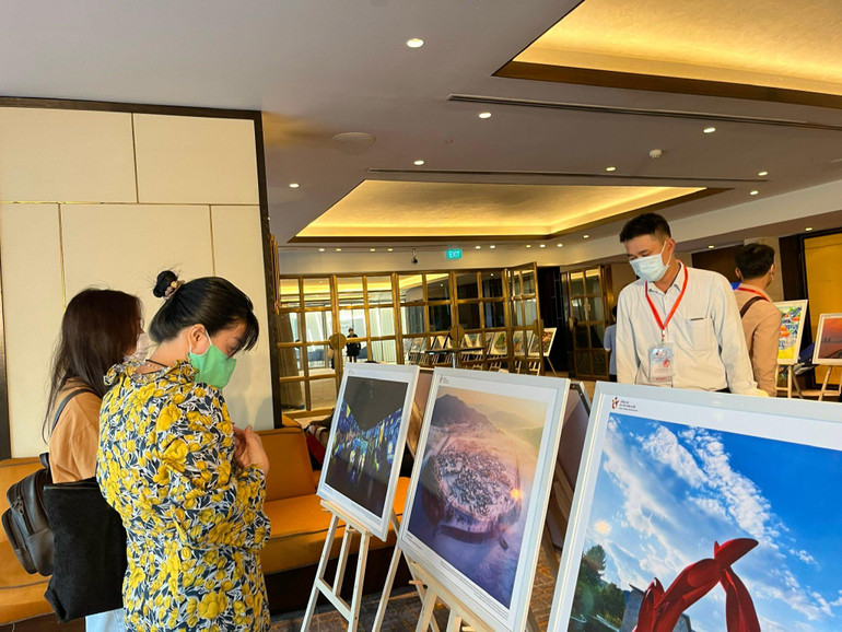 Triển lãm ảnh du lịch Hàn Quốc tại Đêm Hàn Quốc.