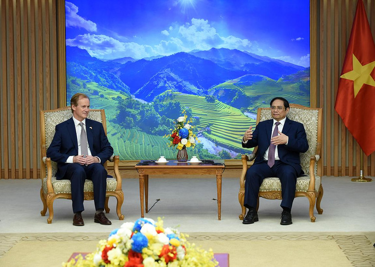 Thủ tướng Phạm Minh Chính tiếp Đoàn lãnh đạo 3 tỉnh miền trung Argentina do ông Gustavo Eduardo Bordet, Thống đốc tỉnh Entre Rios dẫn đầu.