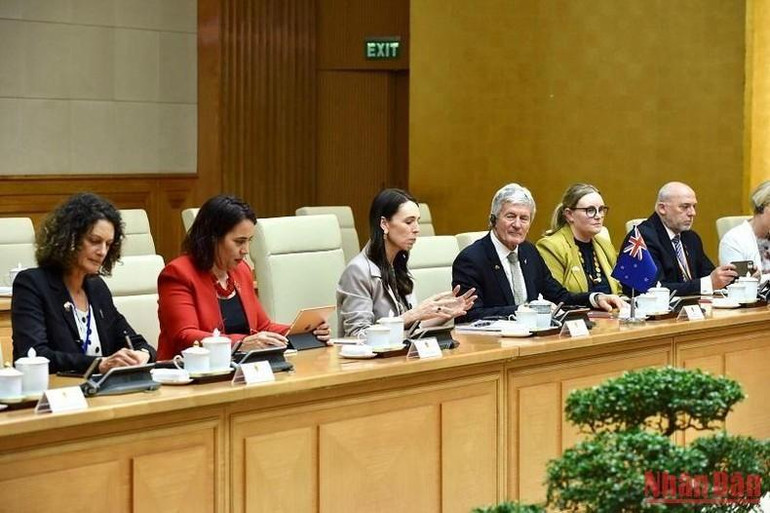 Thủ tướng New Zealand Jacinda Ardern phát biểu tại cuộc hội đàm. Thủ tướng New Zealand Jacinda Ardern phát biểu tại cuộc hội đàm.