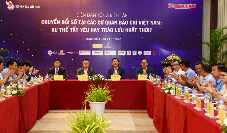 Toàn cảnh Diễn đàn Tổng Biên tập 2022.