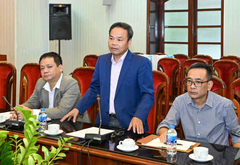 Phó Tổng Biên tập Báo Nhân Dân Đinh Như Hoan phát biểu tại buổi tiếp. (Ảnh Duy Linh) Phó Tổng Biên tập Báo Nhân Dân Đinh Như Hoan phát biểu tại buổi tiếp. (Ảnh Duy Linh)