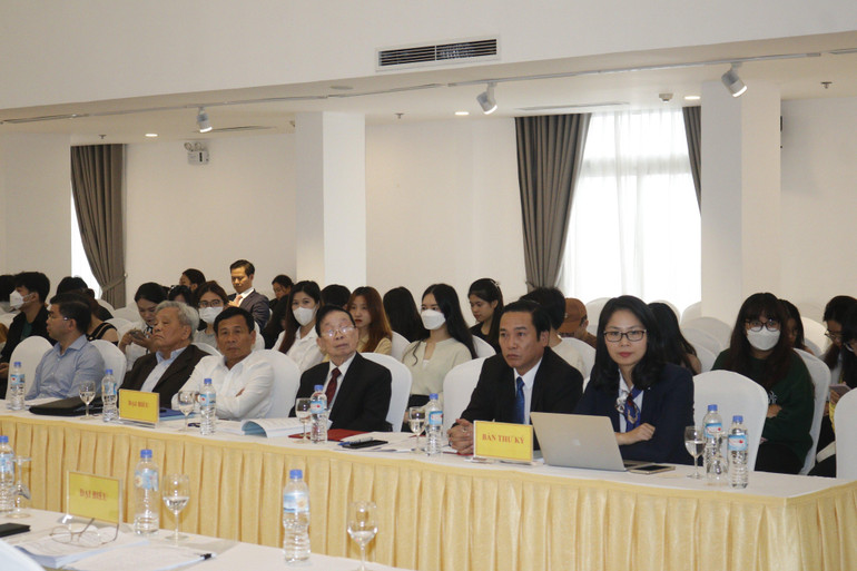 Quang cảnh buổi hội thảo.