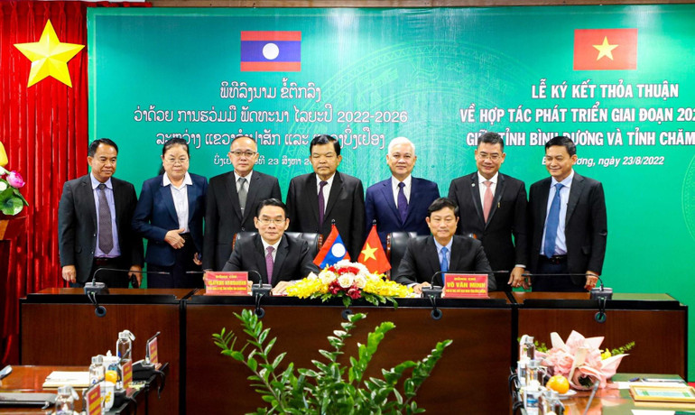 Ký kết biên bản làm việc về hợp tác giữa tỉnh Bình Dương và tỉnh Champasak giai đoạn 2022-2026. Ký kết biên bản làm việc về hợp tác giữa tỉnh Bình Dương và tỉnh Champasak giai đoạn 2022-2026.