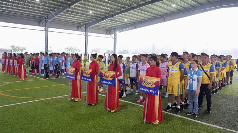 Có 8 đội tham gia vòng loại Giải vô địch bóng đá công nhân toàn quốc 2023 khu vực Đông Nam Bộ.