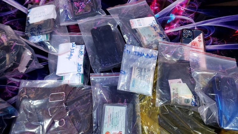 Tang vật mà các đối tượng dùng để sử dụng ma túy.