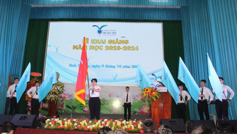 Sinh viên Trường đại học Thủ Dầu Một quyết tâm học tập tốt trong năm học mới.