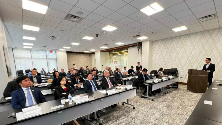 Toàn cảnh hội thảo.