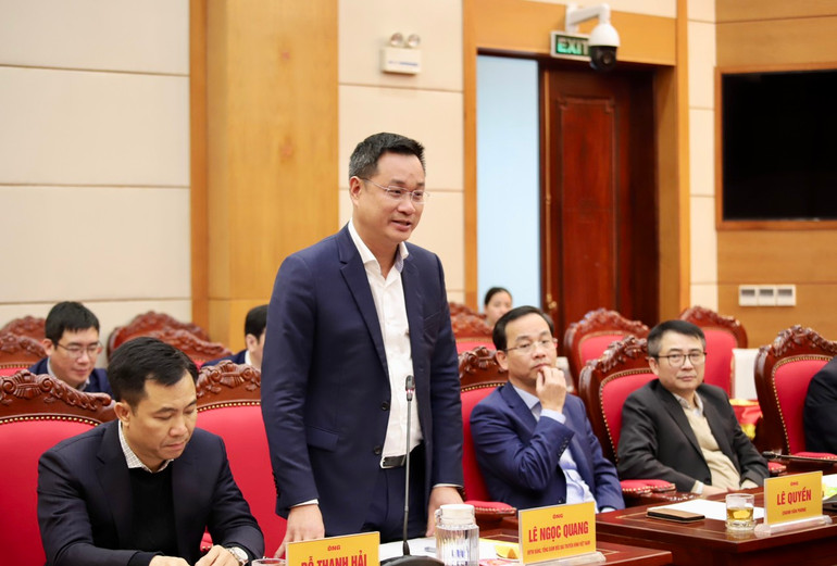 Đồng chí Lê Ngọc Quang, Ủy viên Trung ương Đảng, Tổng Giám đốc Đài Truyền hình Việt Nam phát biểu tại buổi làm việc.