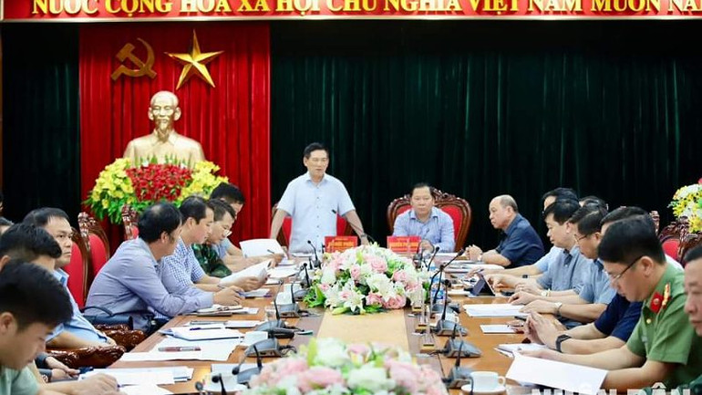 Phó Thủ tướng Hồ Đức Phớc phát biểu tại buổi làm việc.