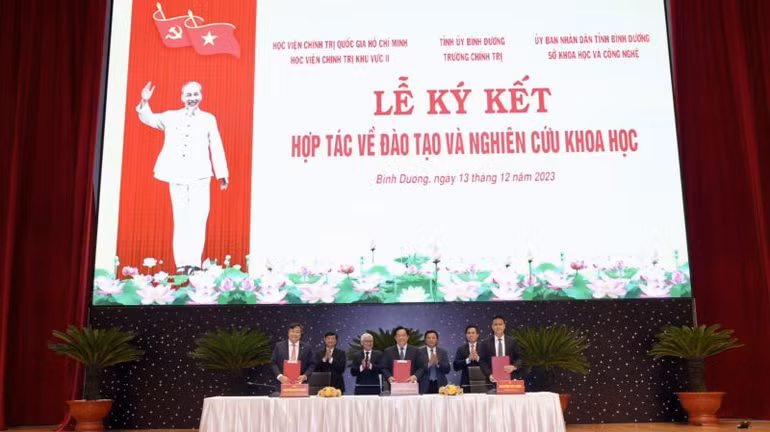Ký kết về Hợp tác đào tạo và nghiên cứu khoa học giữa các đơn vị.