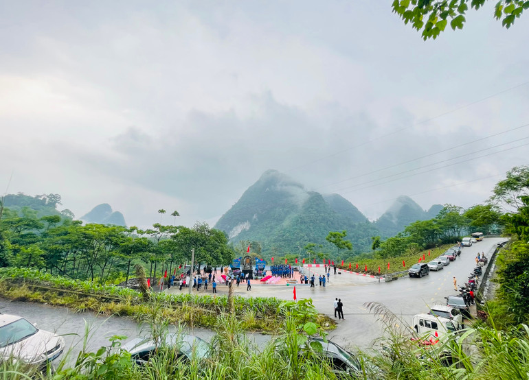 Đèo Lũng Lô được cải tạo mới. (Ảnh: THANH SƠN).