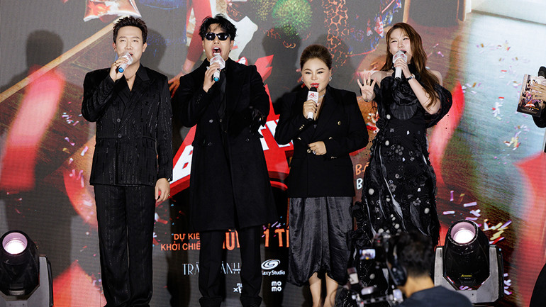 Bốn diễn viên chính trong phim.