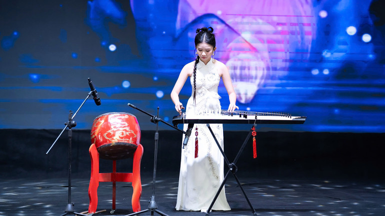 Yến Trang trong phần thi tài năng. Yến Trang trong phần thi tài năng.