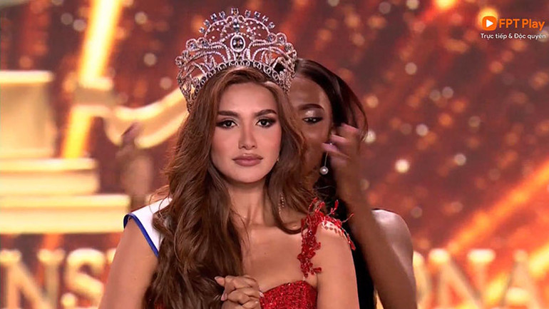 Hoa hậu Andrea Aguilera. Hoa hậu Andrea Aguilera.