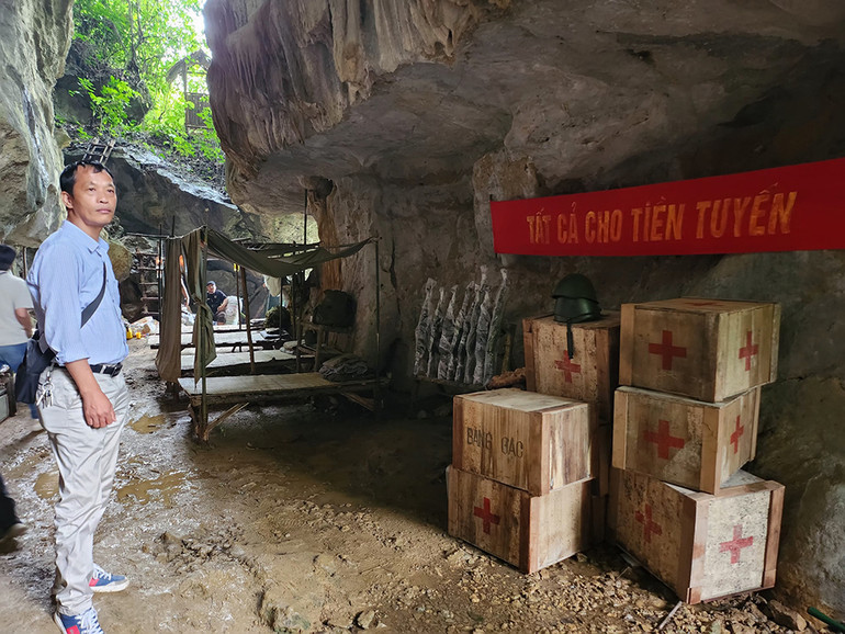 Bối cảnh được dàn dựng tại Hòa Bình. Bối cảnh được dàn dựng tại Hòa Bình.