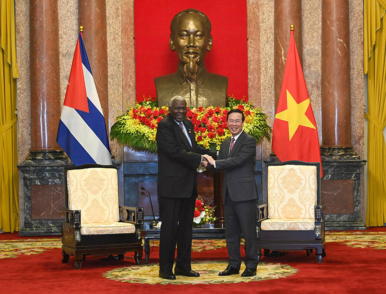 Chủ tịch nước Võ Văn Thưởng và Chủ tịch Quốc hội Cuba Esteban Lazo Hernandez.