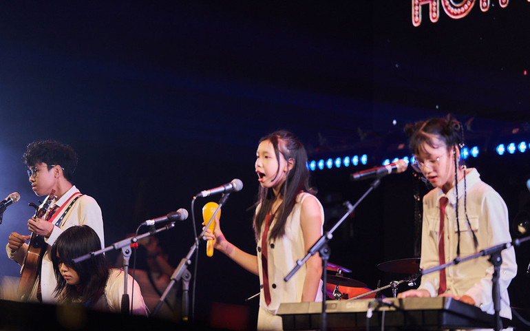 Những gương mặt còn rất trẻ tại chương trình.