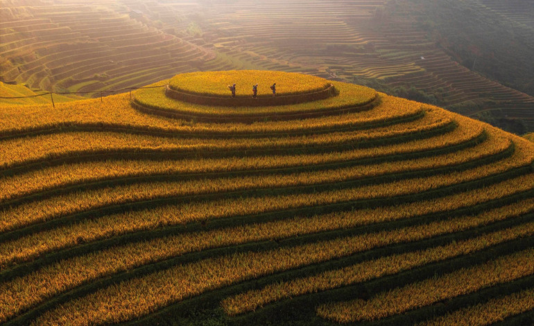 Chiều La Pán Tẩn (Mù Cang Chải - Yên Bái). Chiều La Pán Tẩn (Mù Cang Chải - Yên Bái).