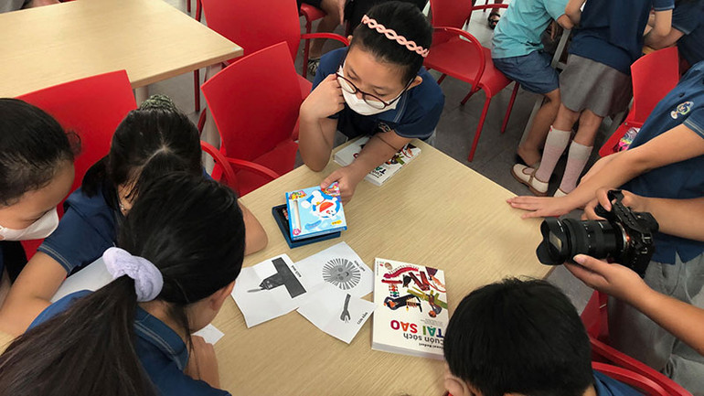 Từ khóa đi kèm hình ảnh để gợi ý cho các em.