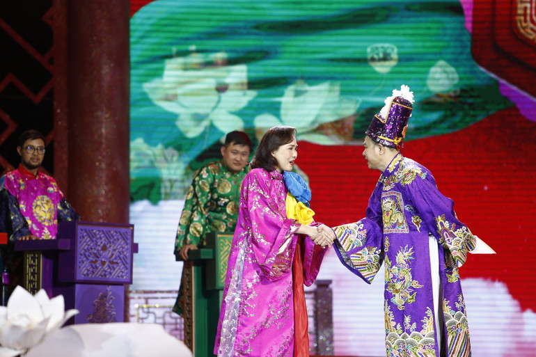 Nghệ sĩ Anh Thơ tham gia Táo quân năm nay. Nghệ sĩ Anh Thơ tham gia Táo quân năm nay.