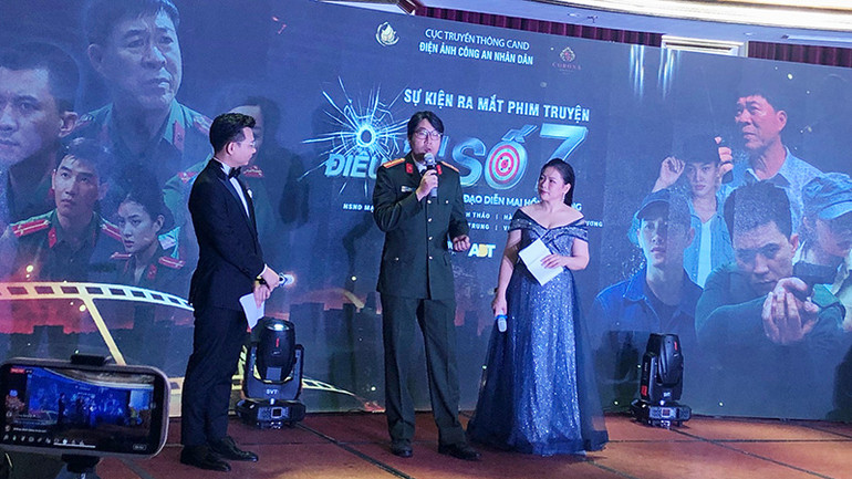 Thiếu tá Vũ Liêm, Giám đốc sản xuất chia sẻ về quá trình thực hiện bộ phim.