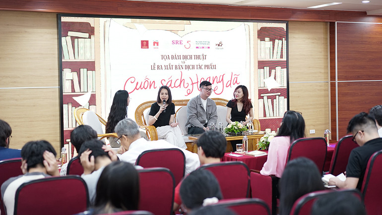 Sách mang thông điệp về giá trị của việc đọc, sức mạnh của trí tưởng tượng và khả năng chữa lành của sách đối với trẻ.