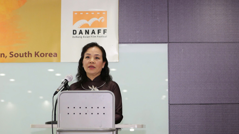 TS Ngô Phương Lan phát biểu tại Hội thảo.