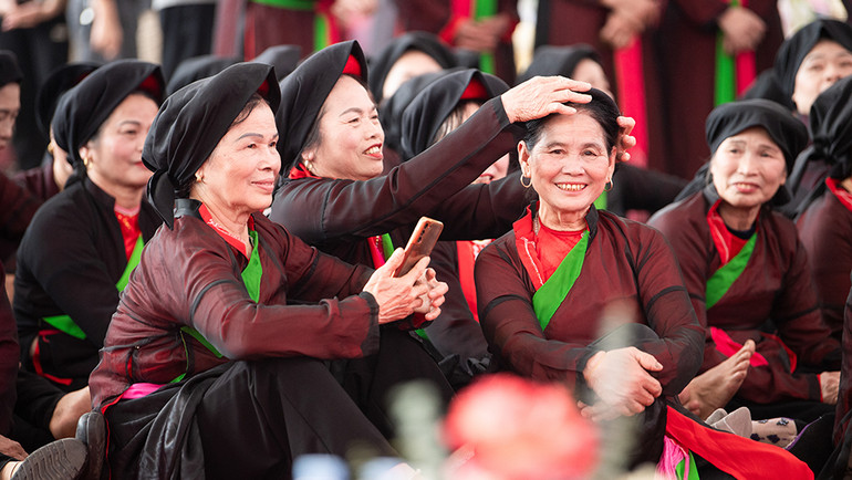 MV là lời tri ân, tôn vinh của Hòa Minzy dành cho quê hương.