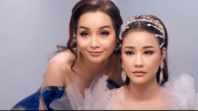 Mai Thu Huyền trong "Đóa hoa mong manh".