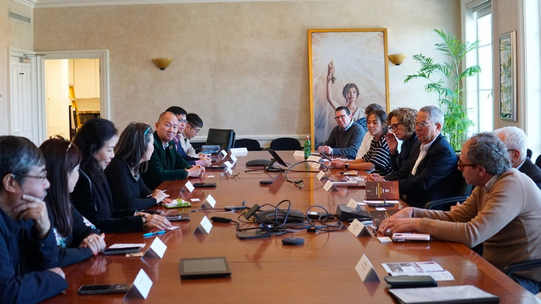 Buổi làm việc với lãnh đạo cấp cao của Sony Pictures nhằm thảo luận về cơ hội hợp tác sản xuất phim tại Việt Nam.