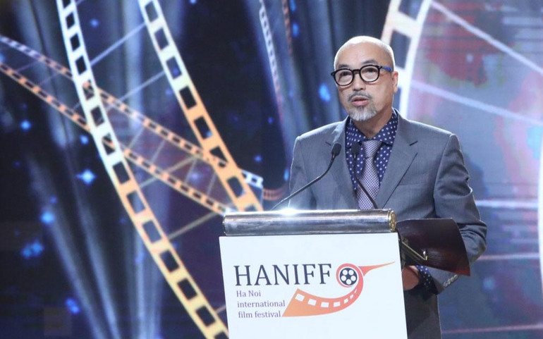 Cục trưởng Vi Kiến Thành phát biểu tại lễ bế mạc Liên hoan phim. Cục trưởng Vi Kiến Thành phát biểu tại lễ bế mạc Liên hoan phim.