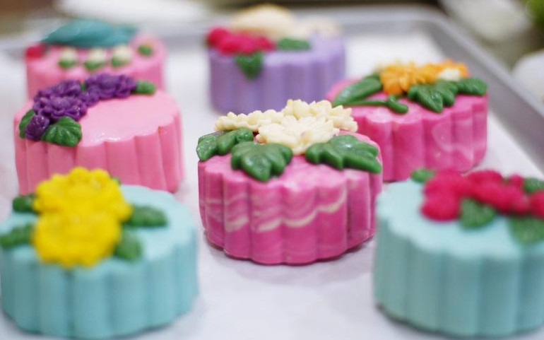 Bánh Trung thu hiện đại.