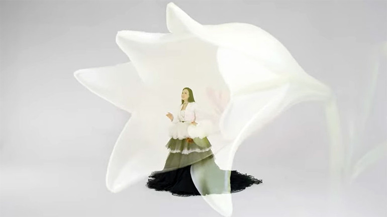 Hình ảnh trong MV.