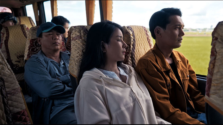 DJ Mie và diễn viên Quang Tuấn trong phim.