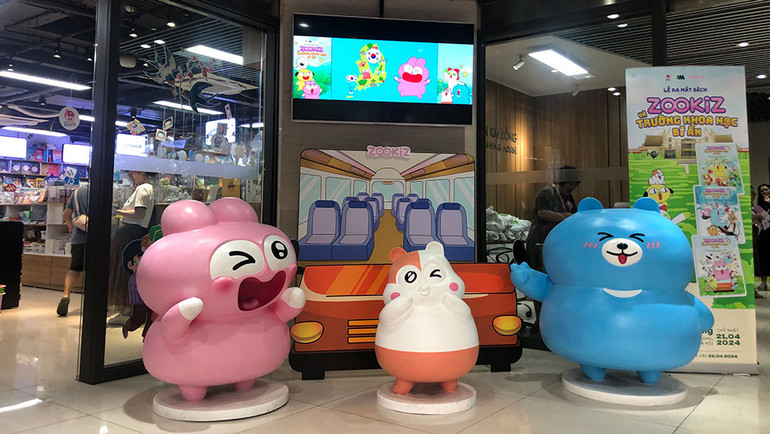 Biểu tượng ZooKiZ tại trụ sở Nhà xuất bản Kim Đồng.