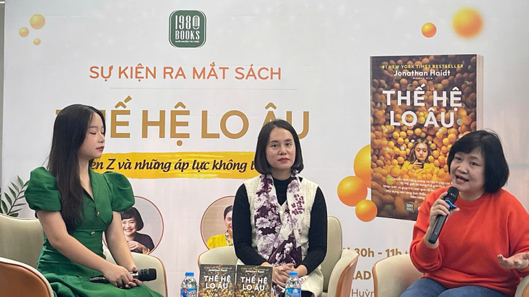 Nhà tâm lý giáo dục Bùi Thị Hải Yến và chuyên gia tâm lý giáo dục Nguyễn Thụy Anh.