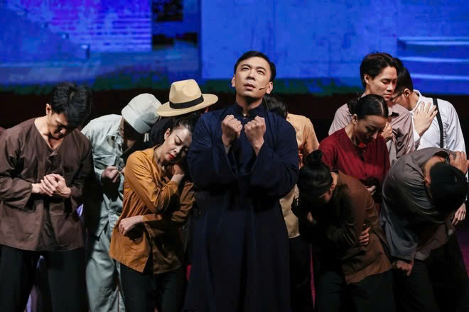 Sao Mai Lê Việt Anh trong vở diễn.