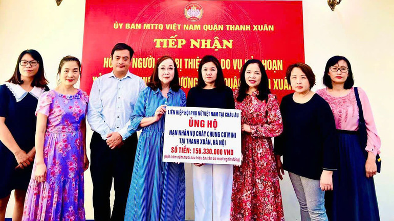 Hỗ trợ các gia đình bị thiệt hại sau vụ cháy chung cư mini ở Hà Nội. Hỗ trợ các gia đình bị thiệt hại sau vụ cháy chung cư mini ở Hà Nội.